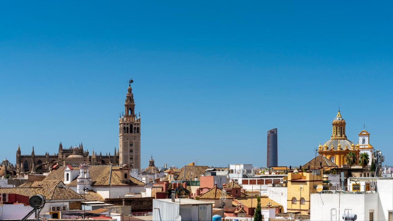 Palacio Del Siglo XVII Frente A Los Jardines De Murillo Seville Luaran gambar